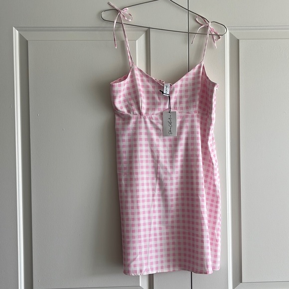 Pink Gingham Dress-Perfect Barbie Vibes🩷 - Picture 1 of 4